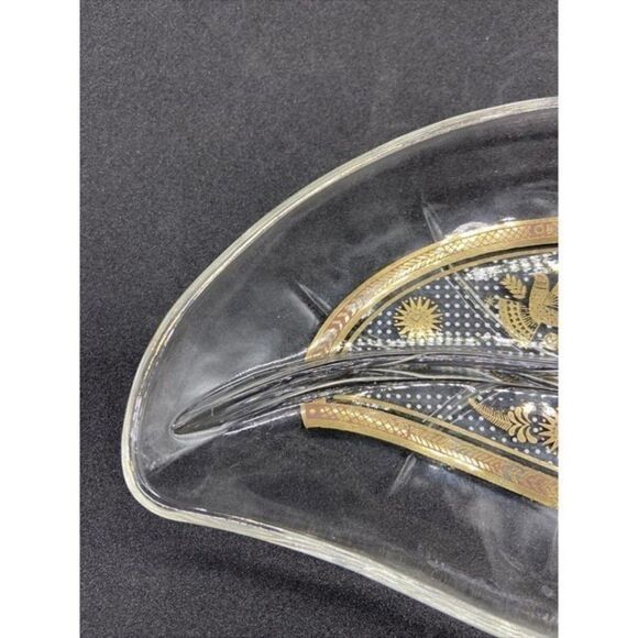 Vintage Georges Briard‎ leaf Shaped Glass Relish Dish With Gold Designs MCM - Picture 2 of 12